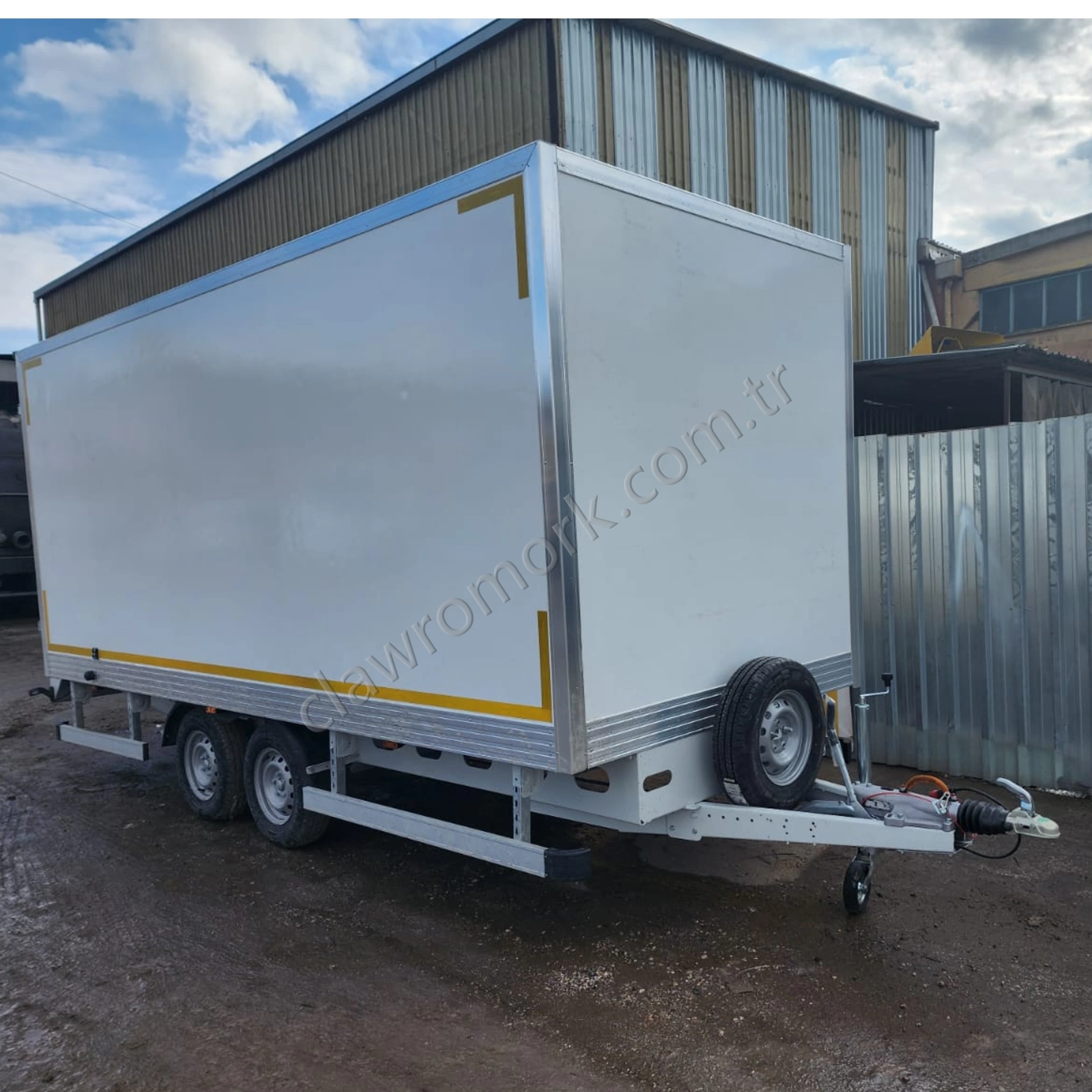 Kapalı Kasa Römork